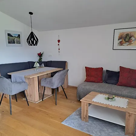 Haus Hirschbichler 살펠덴암스타이너르넨미어